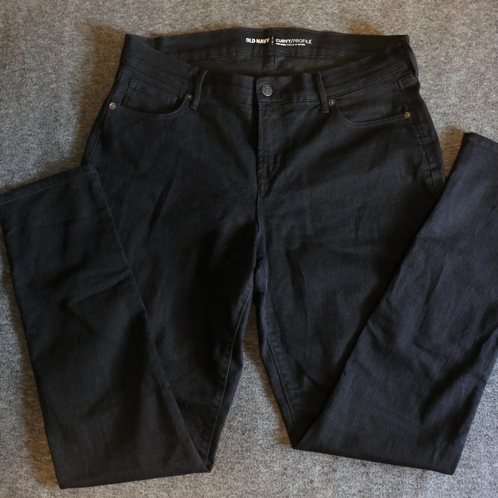 OLD NAVY CURVY JEANS